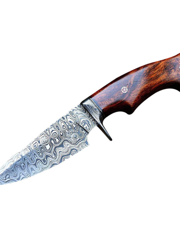 Elegant Damascus Hunting Knife – Survival-Ready with Sheath
