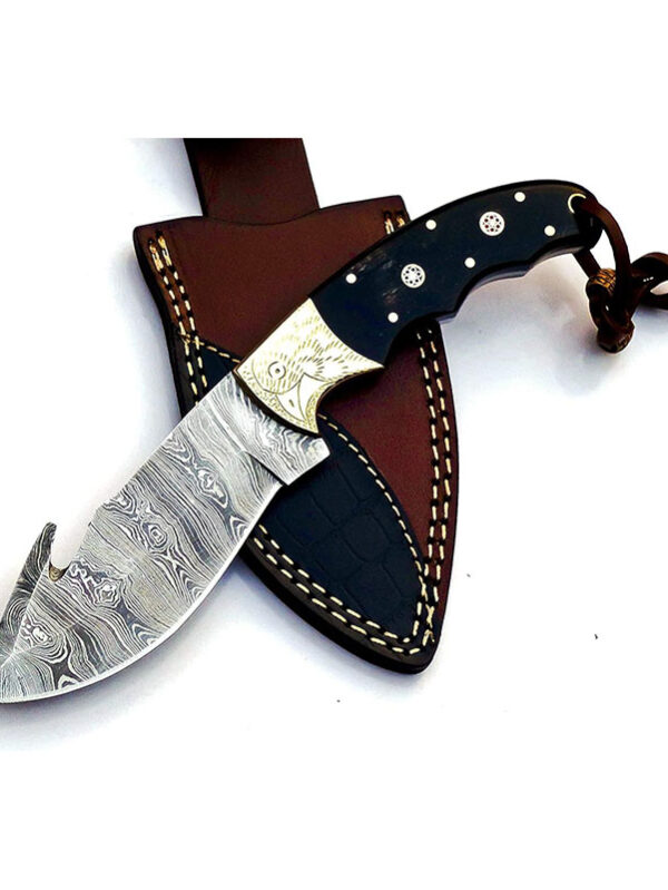 Custom Damascus Steel Knife – Perfect for Hunters & Collectors