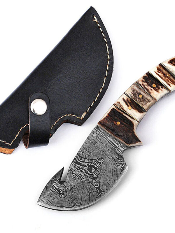 Damascus Steel Fixed Blade Knife – Ultimate Hunting Gear