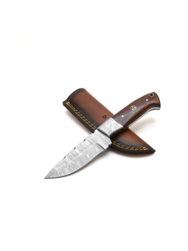 Damascus Hunting Knife with Ergonomic Handle – Precision & Strength
